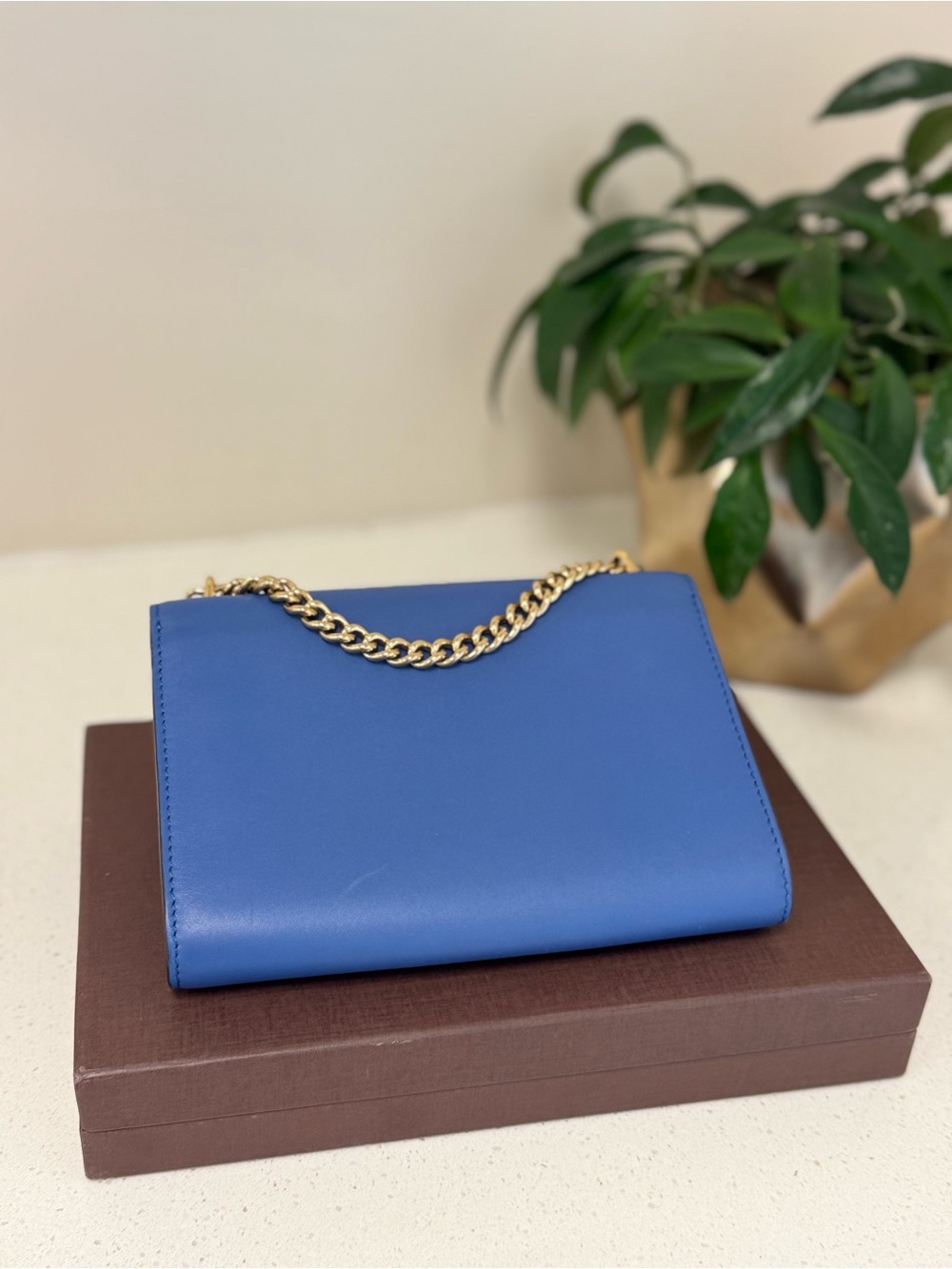 Louis Vuitton Blue Twist MM Shoulder Bag with Gold Hardware PL1176 - Picture 8 of 11